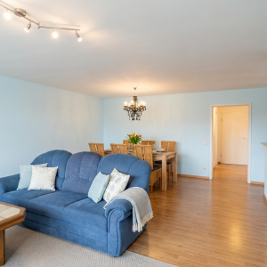 Offener Wohn- und Essbereich