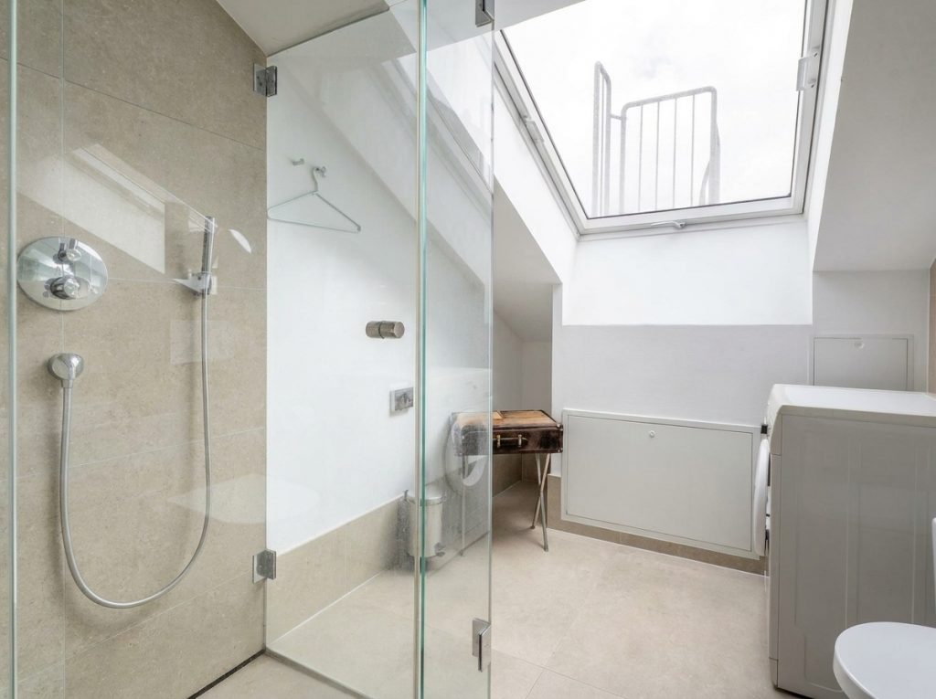 Badezimmer DG